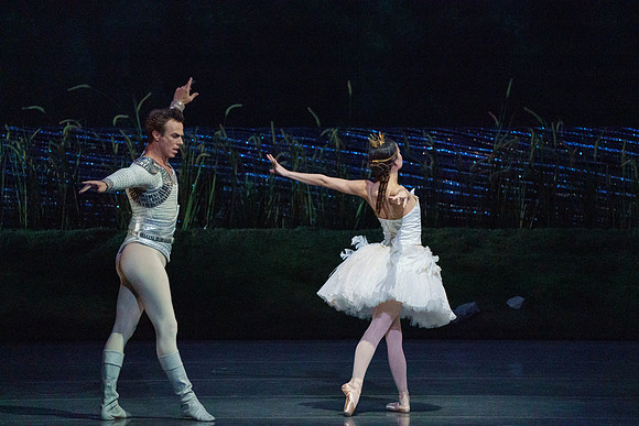 Swan_Lake_2_Cast_Jennifer_MCB_0303