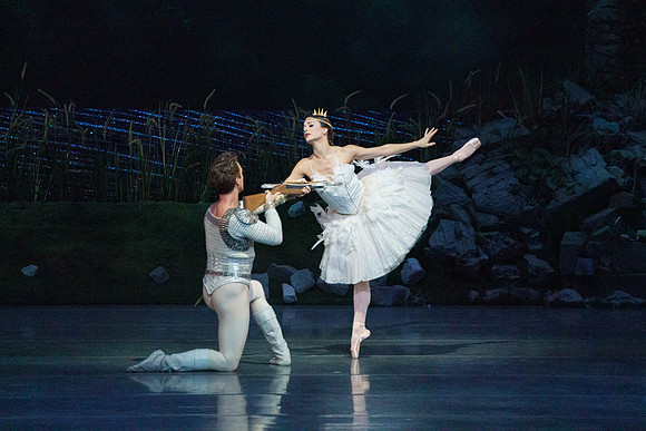 Swan_Lake_2_Cast_Jennifer_MCB_0337