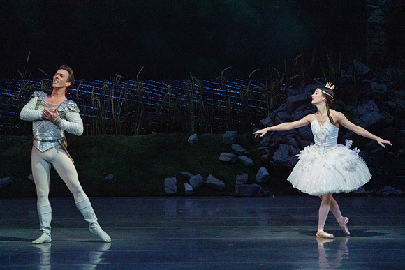 Swan_Lake_2_Cast_Jennifer_MCB_0280