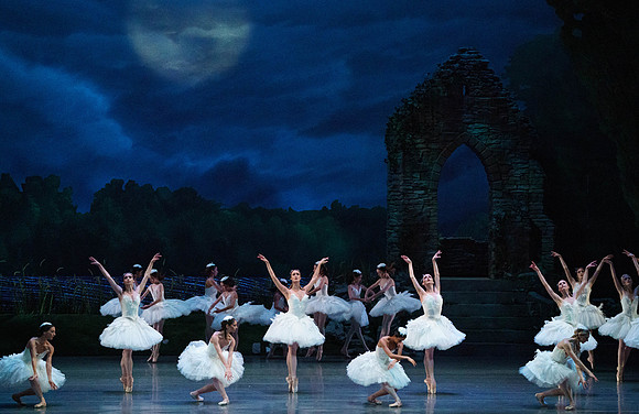Swan_Lake_2_Cast_Jennifer_MCB_0670