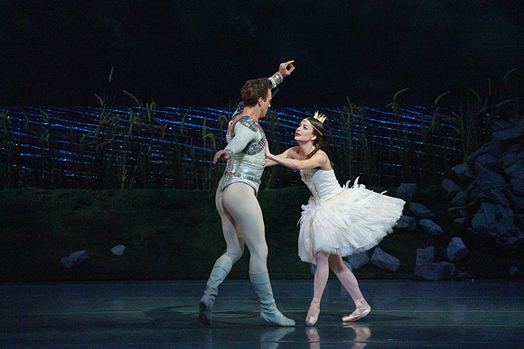 Swan_Lake_2_Cast_Jennifer_MCB_0297