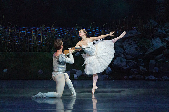 Swan_Lake_2_Cast_Jennifer_MCB_0338