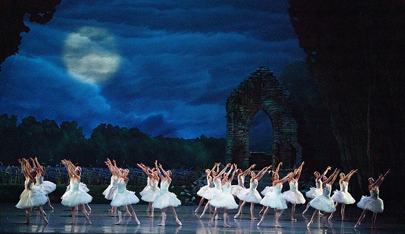 Swan_Lake_2_Cast_Jennifer_MCB_0367