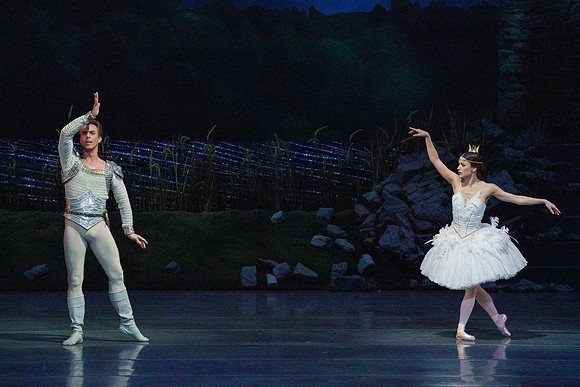 Swan_Lake_2_Cast_Jennifer_MCB_0161