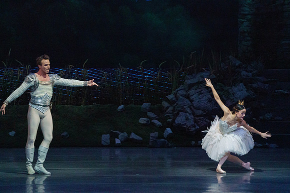 Swan_Lake_2_Cast_Jennifer_MCB_0156