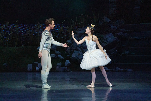 Swan_Lake_2_Cast_Jennifer_MCB_0255