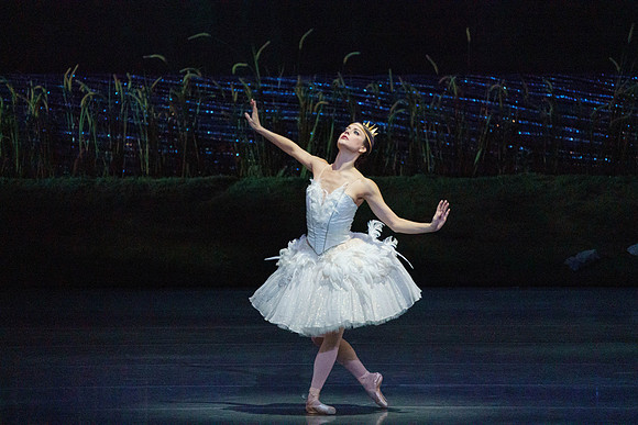 Swan_Lake_2_Cast_Jennifer_MCB_0008