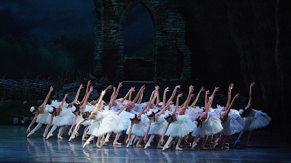 Swan_Lake_2_Cast_Jennifer_MCB_0558