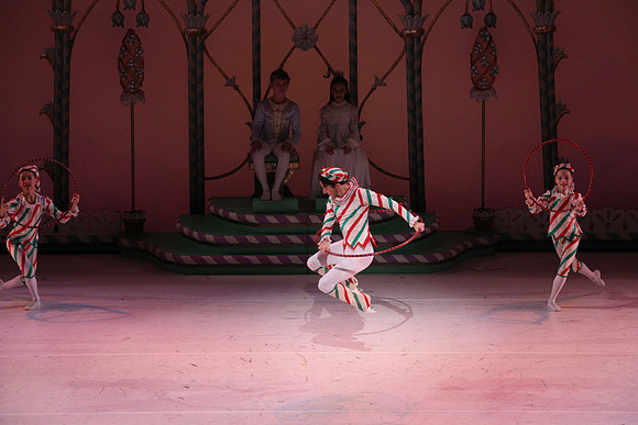 20141229_Nutcracker_WPB_Hoops_CG3P1371