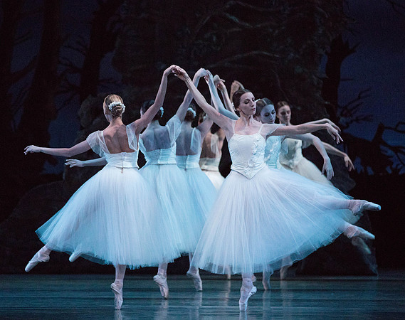 20161021_MCB_Giselle_Cast1_Act2__73A6250