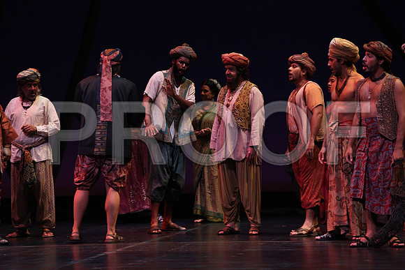 20150226_The_Pearl_Fisher_Act_29C7C0580