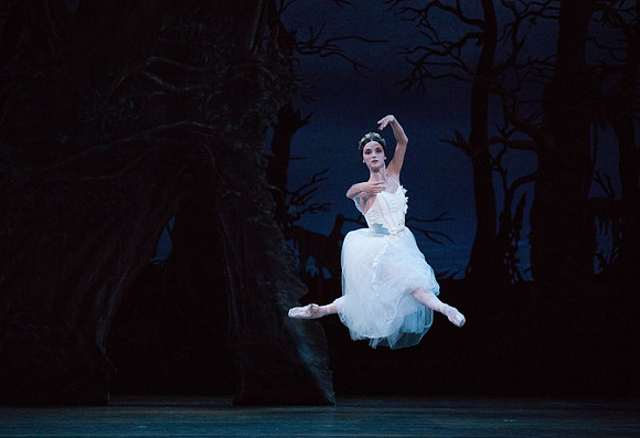 20161021_MCB_Giselle_Cast1_Act2__73A6460