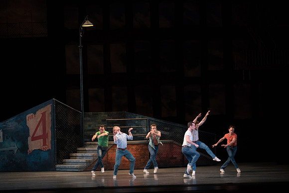 20180111_West_Side_Story_Suite_73A7154