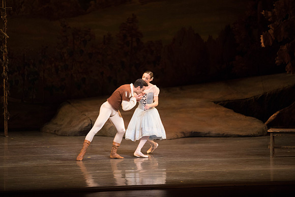20161022_MCB_Giselle_Act1_2Cast_Tricia_Arsht_Arsht_73A5760