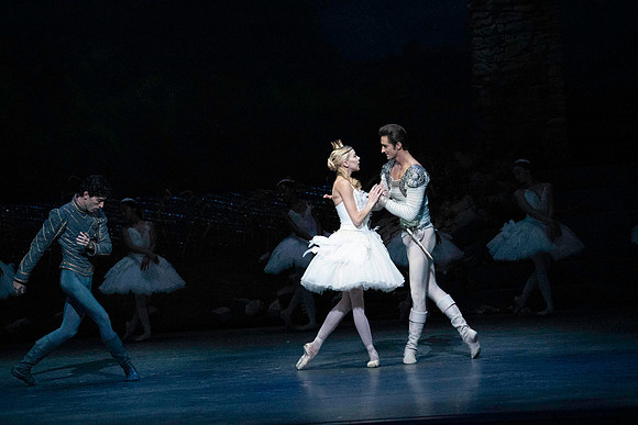 20240417_Swan_Lake_Act 4_2_Cast_DSC3043.ARW