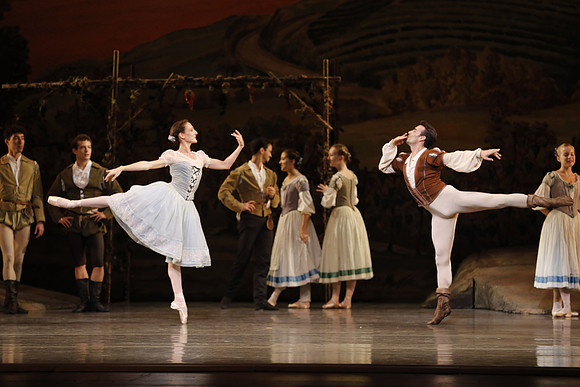 20161020_MCB_Giselle_2Cast_Act1_no Makeup_DRDA_Arsht_73A0055