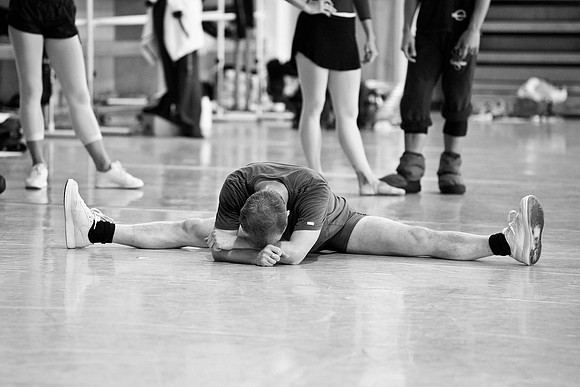 20110624_6000_DG_MCB-2768b&w
