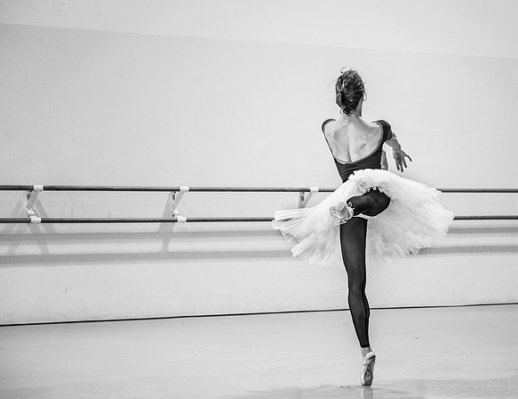 20150618_MCB_Swan_Lake_Studio_9C7C2985