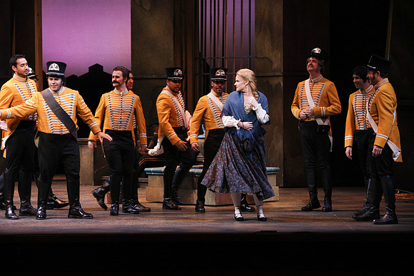 20161111_Carmen_DR_2Cast_S5D7064