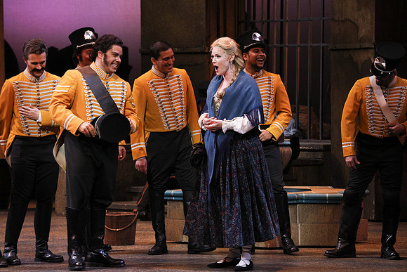 20161111_Carmen_DR_2Cast_S5D7078