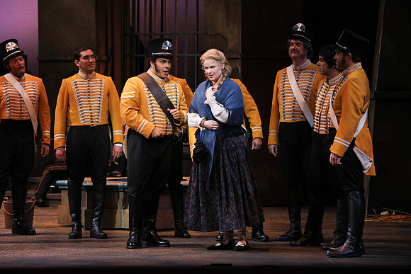 20161111_Carmen_DR_2Cast_S5D7084