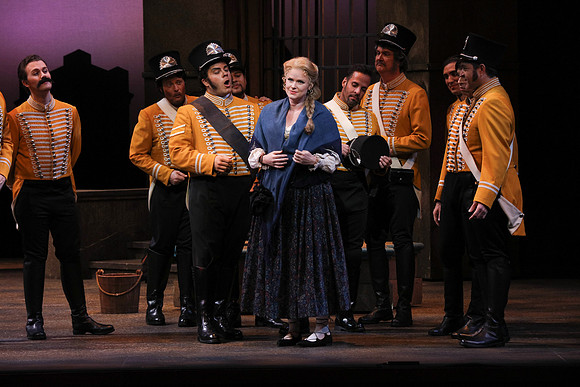 20161111_Carmen_DR_2Cast_S5D7089