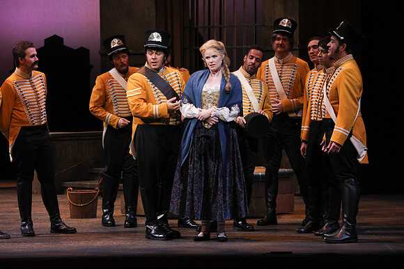 20161111_Carmen_DR_2Cast_S5D7090