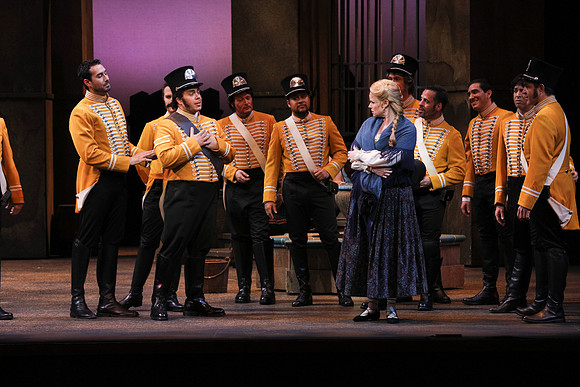 20161111_Carmen_DR_2Cast_S5D7096