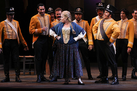 20161111_Carmen_DR_2Cast_S5D7104