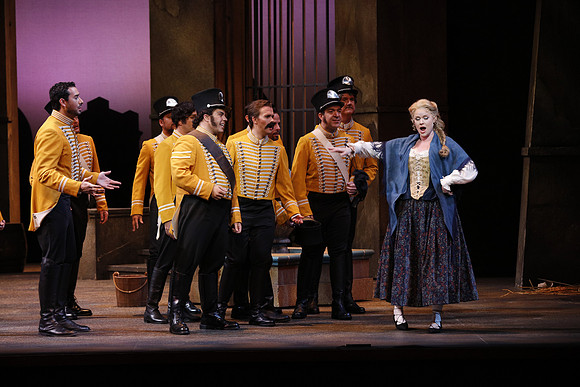 20161111_Carmen_DR_2Cast_S5D7109