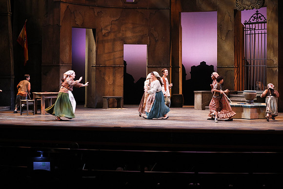 20161111_Carmen_DR_2Cast_S5D7120