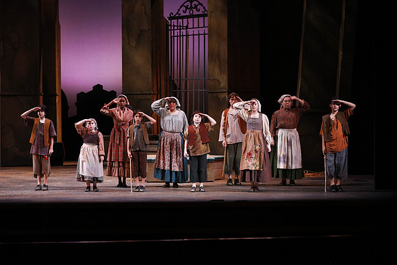 20161111_Carmen_DR_2Cast_S5D7131