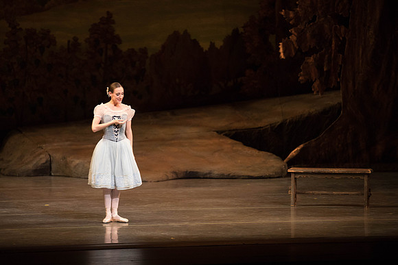 20161022_MCB_Giselle_Act1_2Cast_Tricia_Arsht_Arsht_73A5694
