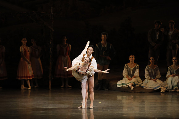 20161023_MCB_Giselle_Act1_3Cast_Jennifer_Laurent_Arsht__73A3039