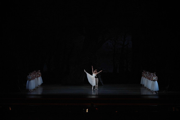 20161020_MCB_Giselle_Act1_DRSH_75A1480