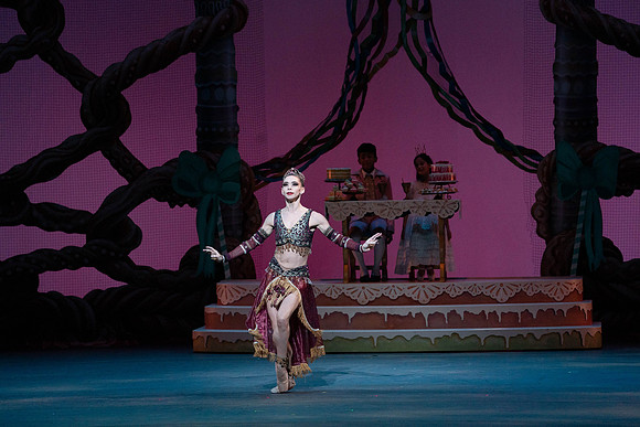 20221215_Nutcrackers_6PM_Dress_Rehersal_DSC0042.ARW
