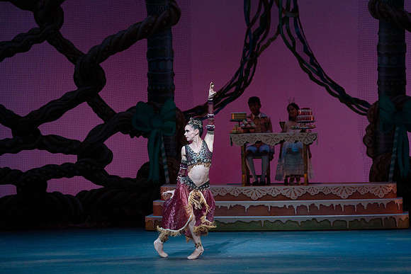 20221215_Nutcrackers_6PM_Dress_Rehersal_DSC0045.ARW