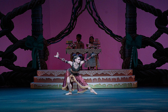 20221215_Nutcrackers_6PM_Dress_Rehersal_DSC0117.ARW