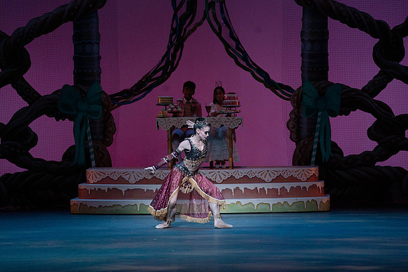 20221215_Nutcrackers_6PM_Dress_Rehersal_DSC0120.ARW