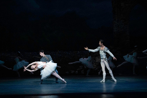 20240417_Swan_Lake_Act 4_2_Cast_DSC3069.ARW