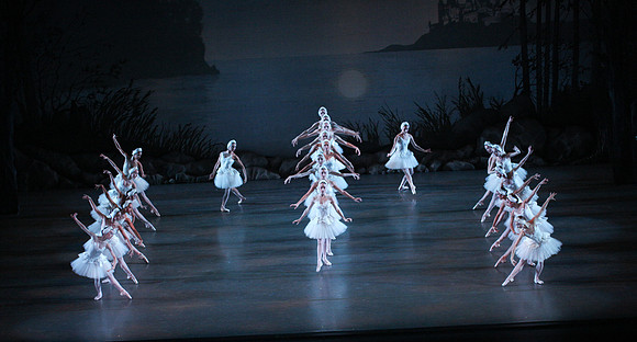 20151114_Swan_Lake_George_Balanchine_Kravis_IMG_6653