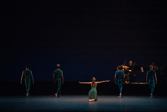 20240210_Winter_Mix_Paganini_in_Play_MCB_DSC1306