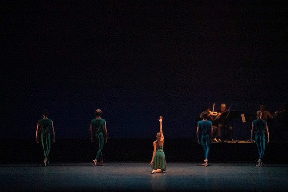 20240210_Winter_Mix_Paganini_in_Play_MCB_DSC1294