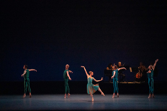 20240210_Winter_Mix_Paganini_in_Play_MCB_DSC1320
