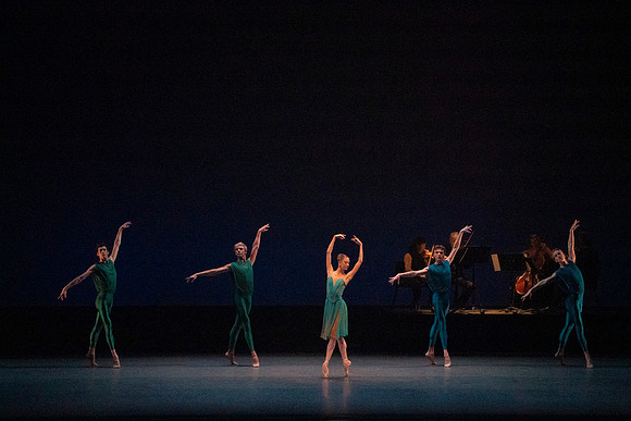 20240210_Winter_Mix_Paganini_in_Play_MCB_DSC1318