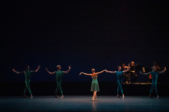 20240210_Winter_Mix_Paganini_in_Play_MCB_DSC1311