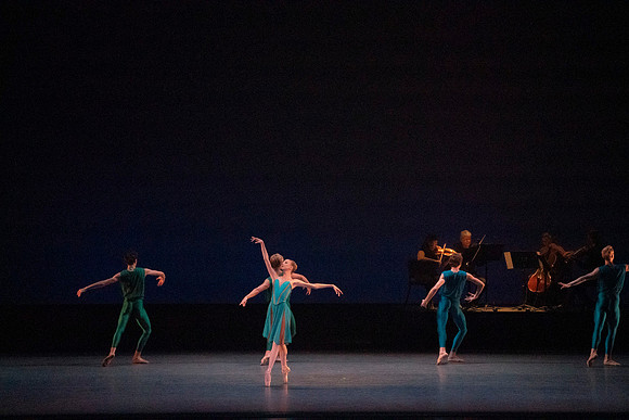 20240210_Winter_Mix_Paganini_in_Play_MCB_DSC1323