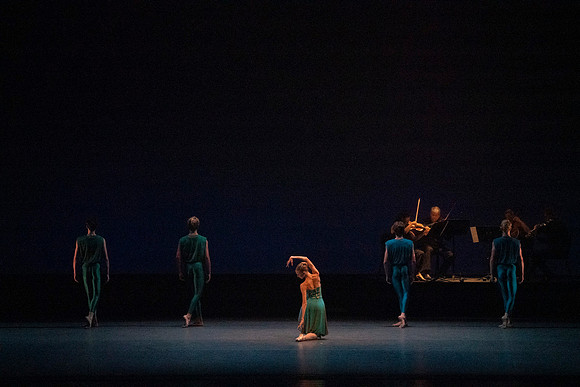 20240210_Winter_Mix_Paganini_in_Play_MCB_DSC1290