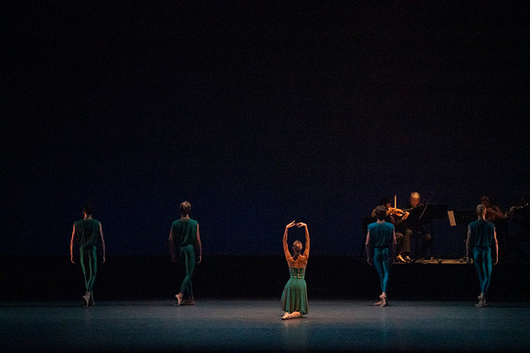 20240210_Winter_Mix_Paganini_in_Play_MCB_DSC1303