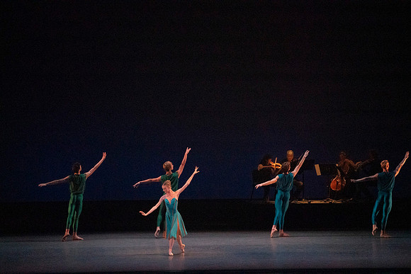 20240210_Winter_Mix_Paganini_in_Play_MCB_DSC1324